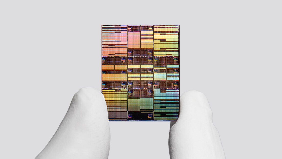 IBM introduces world’s first sub-1 nanometer chip technology